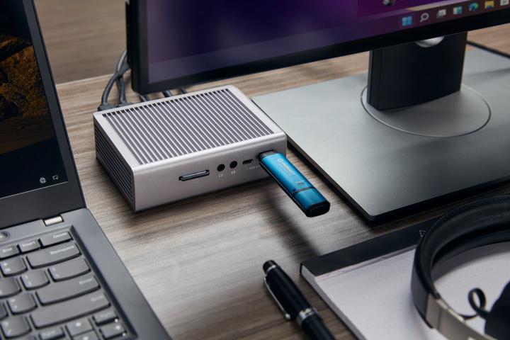 Produktbild Kingston IronKey Vault Privacy 50 (256 GB, USB-A)