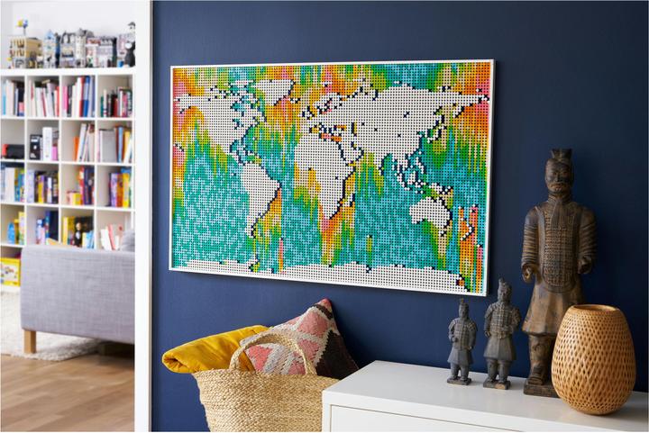 Actual product image LEGO World map (31203, LEGO Art, LEGO Rare Sets)
