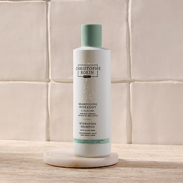 Actual product image Christophe Robin Hydrating Shampoo with Aloe Vera (250 ml, Liquid shampoo)