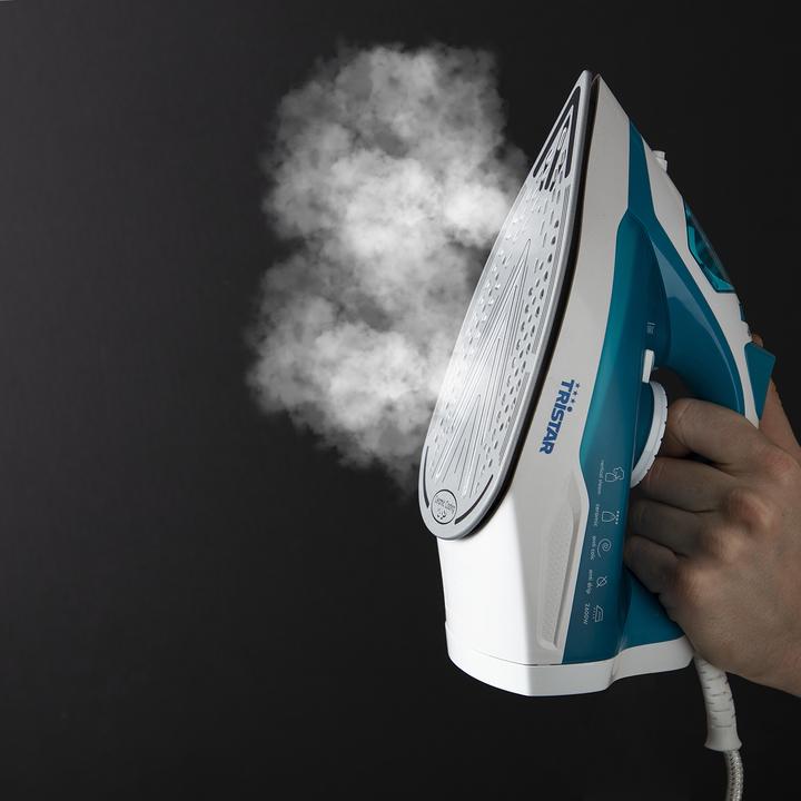 Actual product image Tristar ST-8320 Steam Iron (2600 W, 70 g/min)