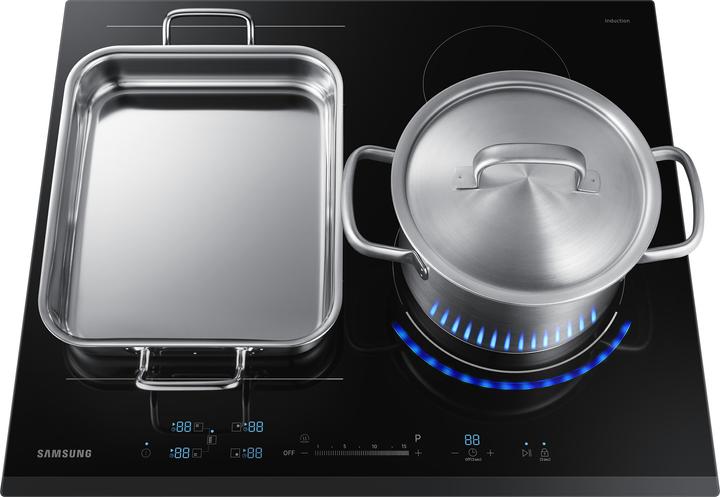 Actual product image Samsung NZ64N9777BK/E1 Induction, 60cm, 15 power, Virtual Flame, Ice Blue