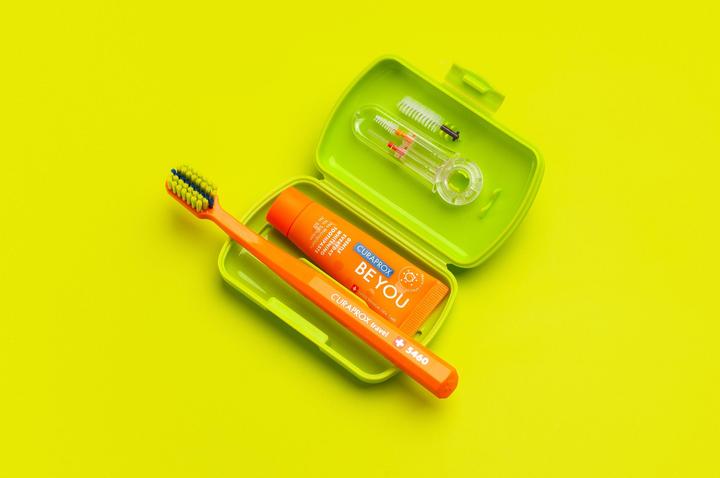 Actual product image Curaprox Travel Set Ortho green (Soft, 1 x)