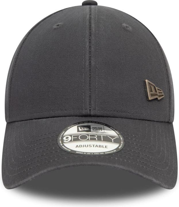 Actual product image New Era 9Forty Strapback Cap - METAL PIN BADGE charcoal