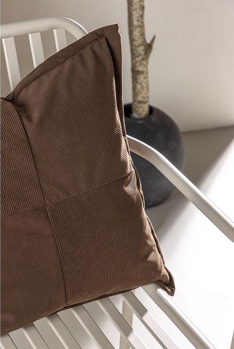 Actual product image Venture Home Lykke (50 x 50 cm)