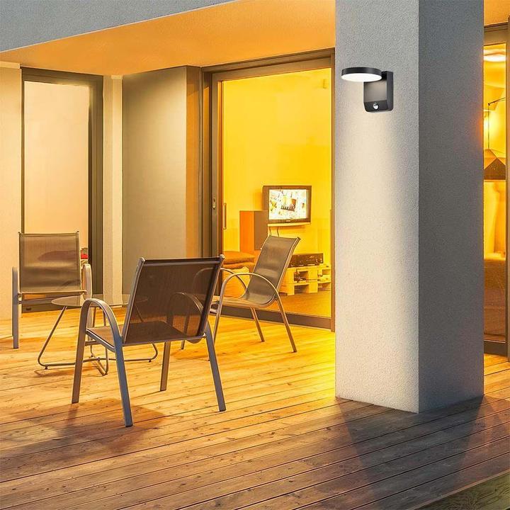 Actual product image V-TAC Projector façade light 17W LED motion detector round black IP65 VT-11020S-RD-B 4000K 2480l (2480 lm, IP65)