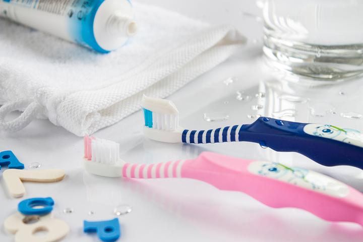 Image du produit Thienel Dental Brosse à dents enfant 0-3 ans vert (10 pièces) (Ultra doux, 10 x)