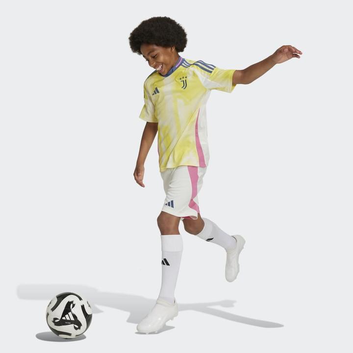 Image du produit adidas Juventus Turin Enfants Maillot Extérieur (128)