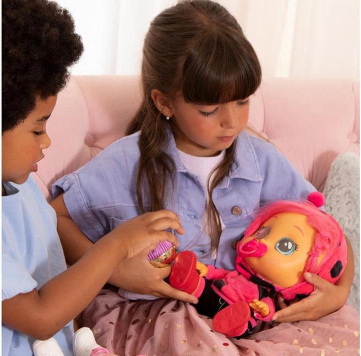 Image du produit Magni BABIES Dressy Lady, la coccinelle poupée interactive Play & Function, les vraies larmes