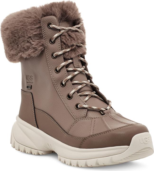Actual product image Ugg Yose Fluff (39)