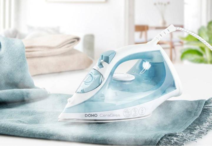 Produktbild Domo DAMPFBÜGELEISEN 40 G/MIN DO7060S Dampfbügeleisen (2400 W)