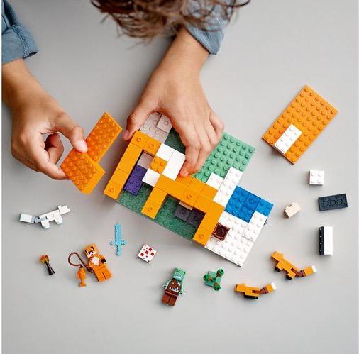 Actual product image LEGO The Fox Lodge (21178, LEGO Minecraft)