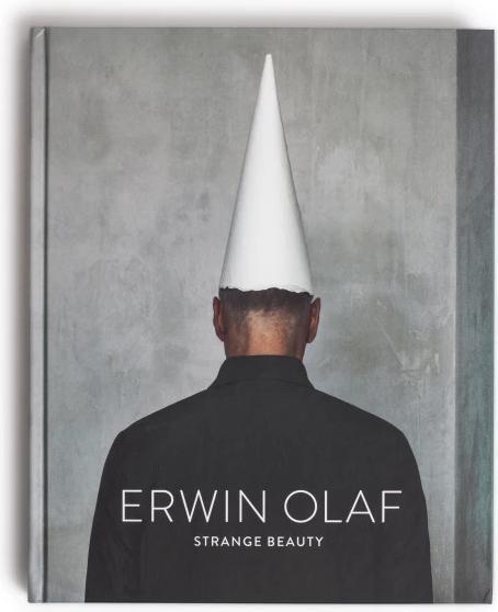 Produktbild Erwin Olaf (Englisch, Estelle Vallender, Claudia Peppel, Daniel Hornuff, Anja Huber, Roger Diederen, 2021)
