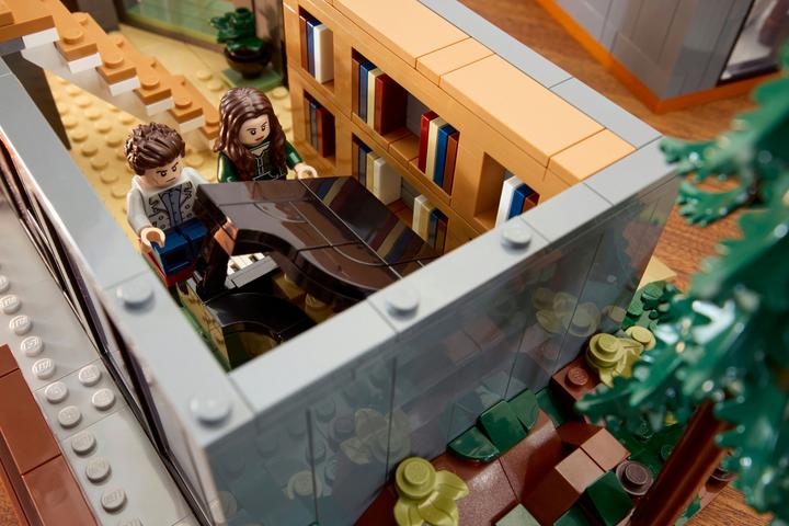 Produktbild LEGO Das Haus der Cullens aus Twilight (21354, LEGO Ideas, LEGO Seltene Sets)