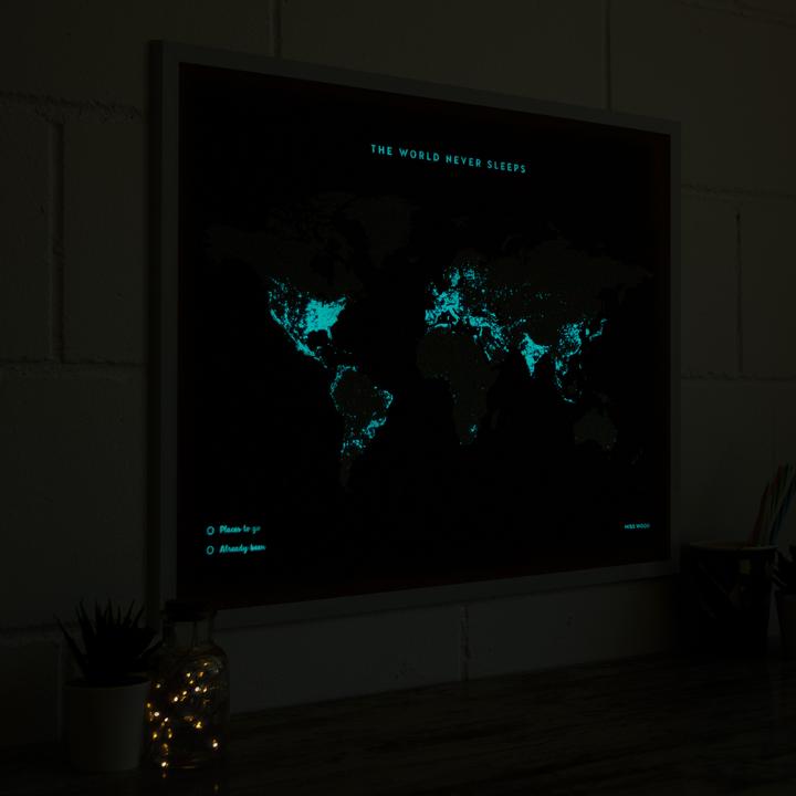 Produktbild Miss wood Woody Map Weltkarte Fluor Edition - L - weisser Rahmen (Pinnwand, Weltkarte, 60 x 45 cm)