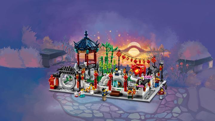 Actual product image LEGO Spring Lantern Festival (80107, LEGO Rare Sets)