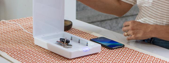 Produktbild InvisibleShield UV Smartphone Cleaning System