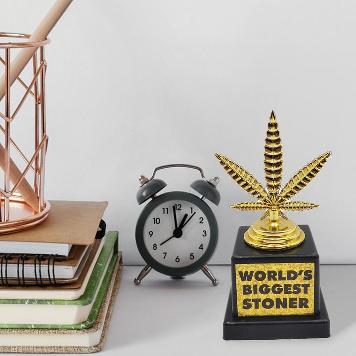 Image du produit Thumbs Up Mad Monkey - TROPHEE "World's Biggest Stoner" (le plus grand stoner du monde)