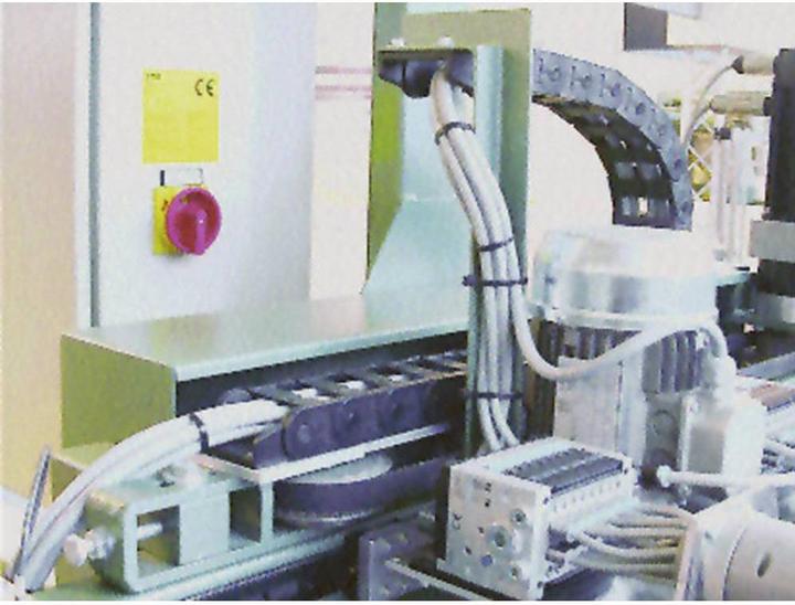 Produktbild igus Easy Chain® E-Kette® E16.4 117.4.12PZ Anschlusselement Druckknopfprinzip (Kabeldurchlass, 5.50 cm)