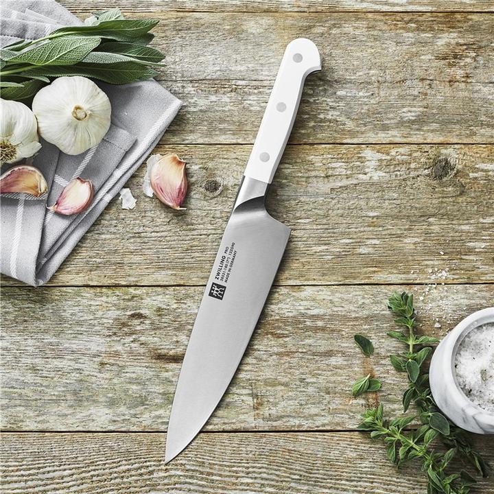Actual product image Zwilling Knife Tanrei (23 cm)