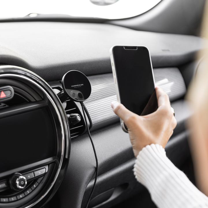 Actual product image Vonmählen Wireless Charging Pad Aura Car (15 W)