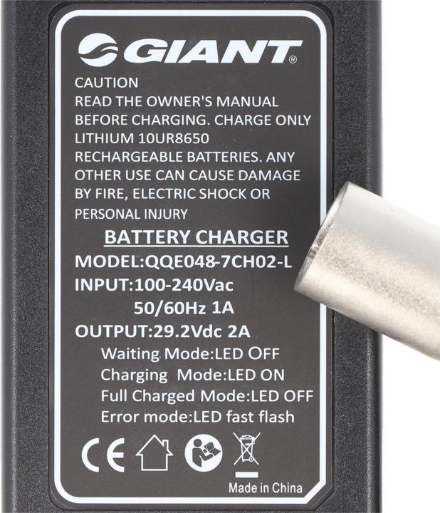 Actual product image Giant Ladegerät Twist E-bike Akku XLR 4-polig 26V (E-bike charger)