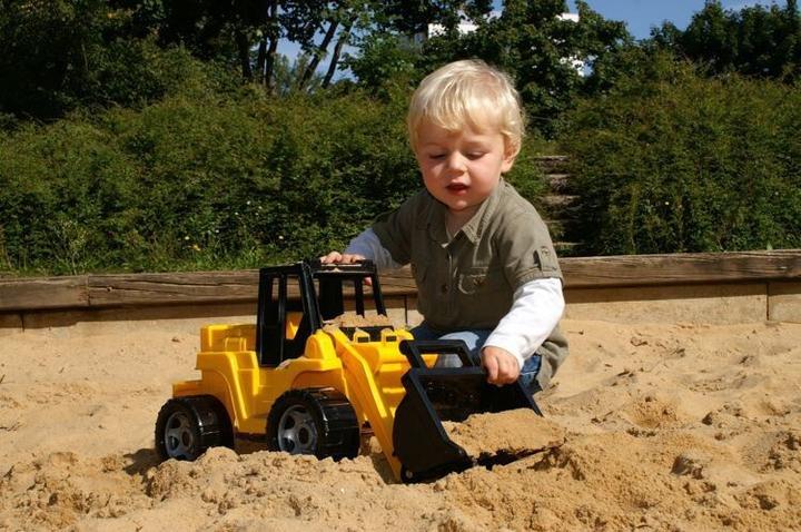 Actual product image Selecta Spielzeug GIGA TRUCKS Shovel Pro, 63cm
