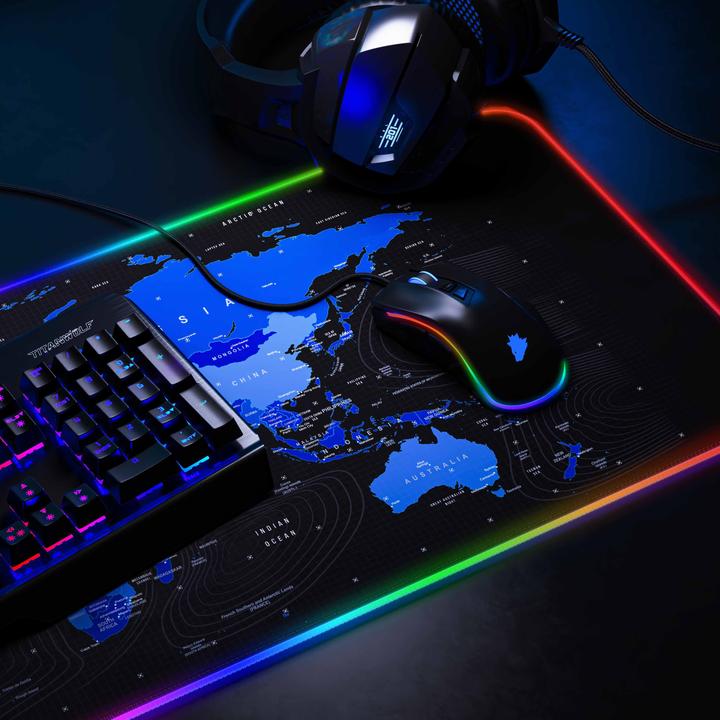 Produktbild Titanwolf RGB Gaming Mauspad, Mausmatte XL 800 x 300mm verbessert Präzision & Geschwindigkeit, Weltkarte blau