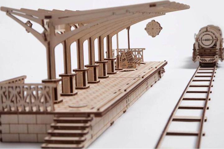 Produktbild Ugears Bahnsteig 196 Teile