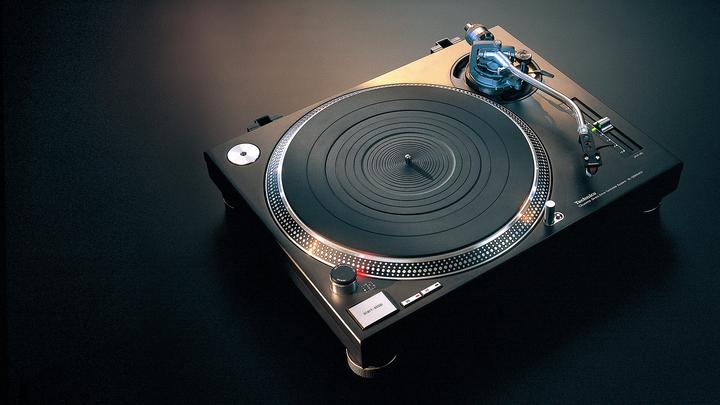 Produktbild Technics SL-1210 MK7 (Vollautomatisch)