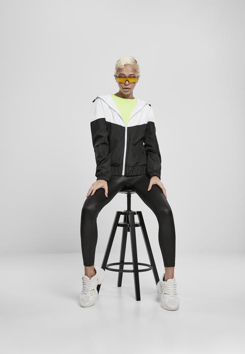 Actual product image Urban Classics Ladies Arrow Windbreaker (M)