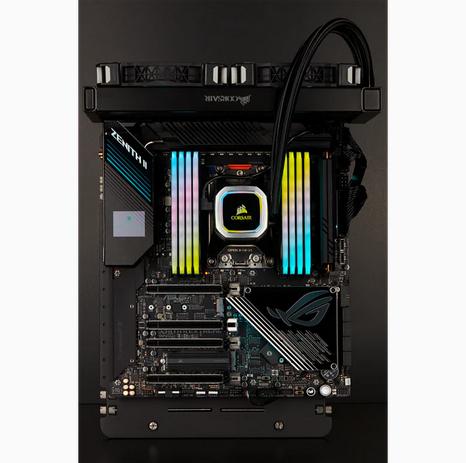 Actual product image Corsair MP600 Pro (4000 GB, M.2 2280)