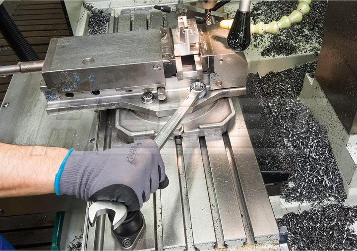 Produktbild HAZET Ring-Maulschlüssel ∙ extra lang ∙ schlanke Bauform 600LG/13 ∙ Aussen Doppel-Sechskant-Traction… (10 mm, 11 mm, 12 mm, 14 mm, 16 mm, 18 mm, 22 mm, 13 mm, 15 mm, 17 mm, 19 mm, 21 mm, 24 mm)