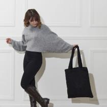 Entre Temps Tote Bag aus Pelzimitat