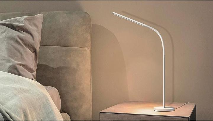 Produktbild Luminea Smarte WLAN-Stehleuchte (600 lm)