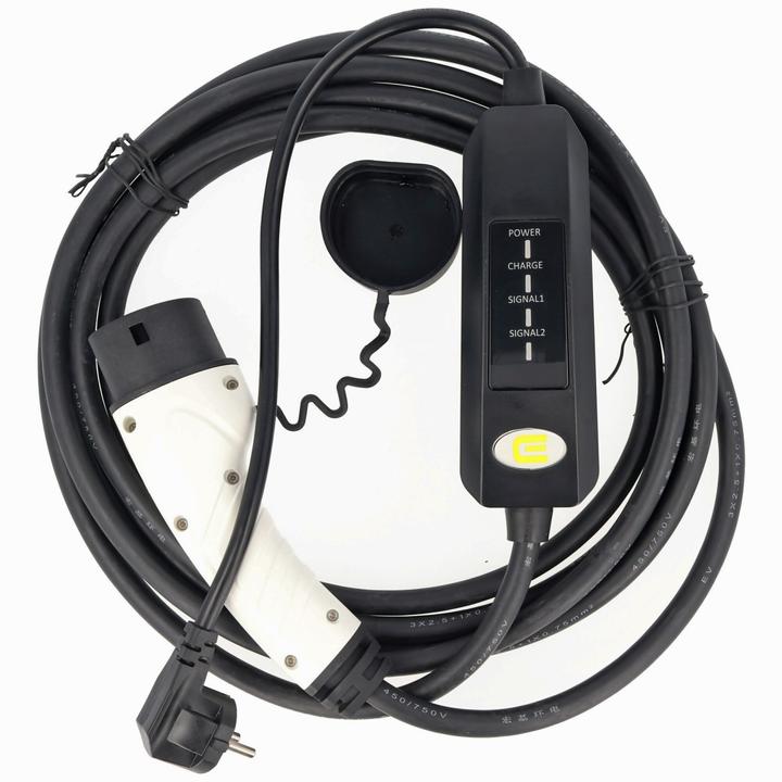 Actual product image AccuCell Charging cable (Type F, 3 kW, 13 A, 6 m)