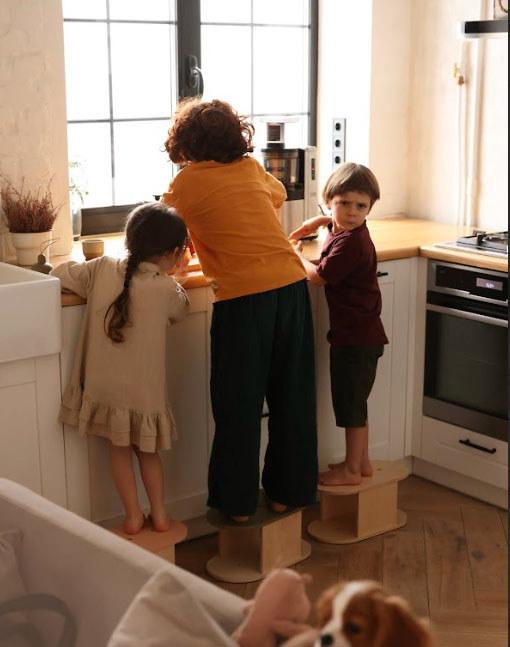 Image du produit Babai Chaise de marche en bois (Groupe de sièges pour enfants)