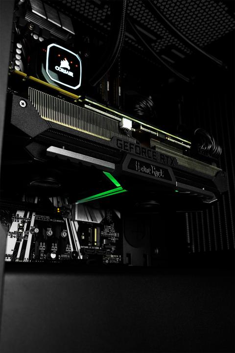 Produktbild Mifcom Savage (Intel Core i7-9700K, 16 GB, 500 GB, GeForce RTX 2070 Super)