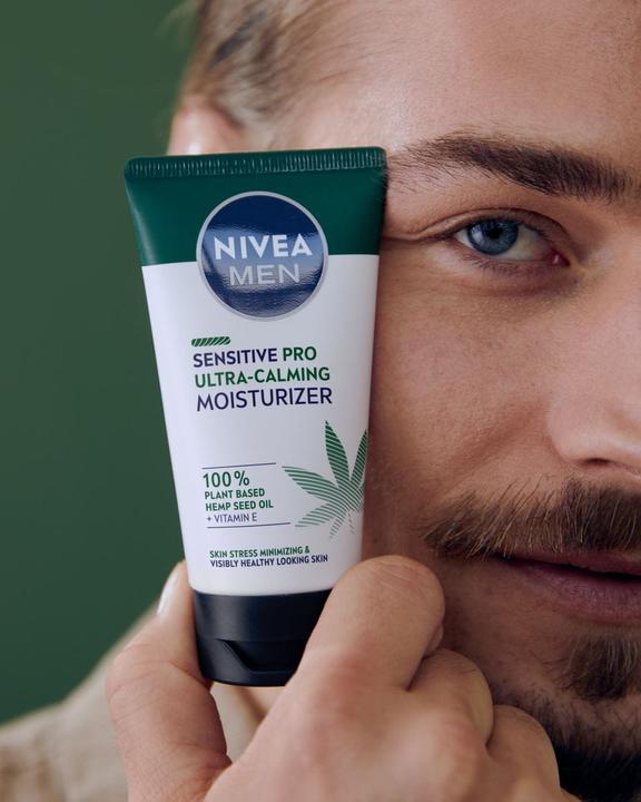 Produktbild NIVEA MEN Sensitive Pro (75 ml, Tagescreme, SPF 15)