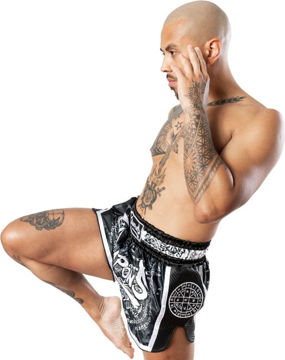 Produktbild 8Weapons 8 Weapons Muay Thai Shorts Carbon - Sak Yant Tigers (XXL)