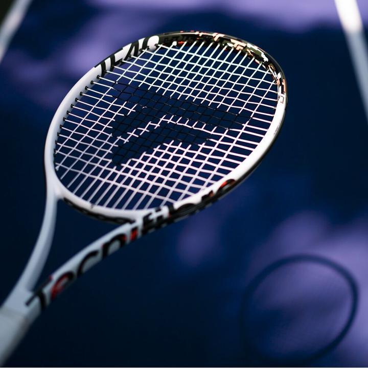 Actual product image Tecnifibre tf-40 v3 305 18 m tennis racket (3, 305 g)