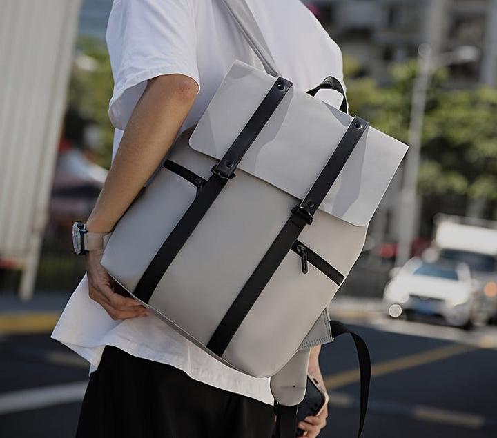 Immagine prodotto Only-Bags.Store Zaino in pelle PU, zaino impermeabile per la scuola, zaino monocolore per uomini e donne