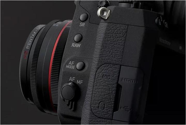 Actual product image Pentax K-3 Mark III Monochrome (25.73 Mpx, APS-C / DX)
