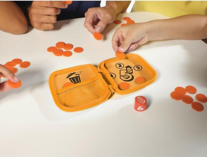 Produktbild Tomy Games 5 Up - Addictive Push Your Luck Dice Game - 2-4 Player Travel Games - Fun Family Games fo