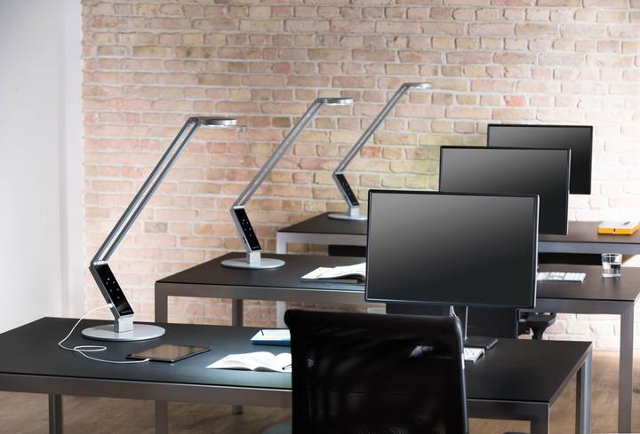 Image du produit Luctra Table Pro 2 Linear Base LED lampe de bureau, lumière biologiquement efficace, intensité variable (945 lm)