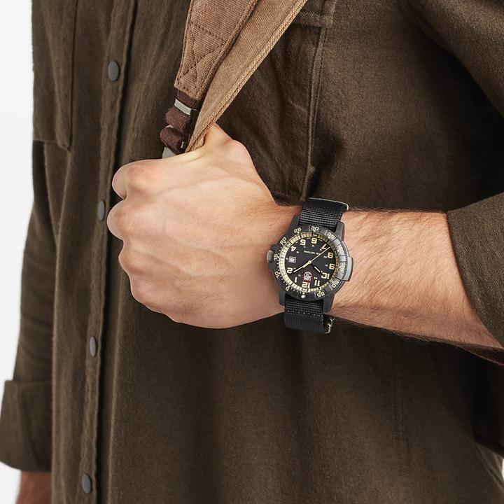 Produktbild Luminox Leatherback Sea Turtle Giant 0320 Series (Swiss Made, Analoguhr, 44 mm)