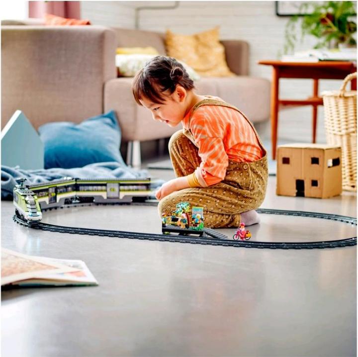 Actual product image LEGO Passenger express train (60337, LEGO City, LEGO Powered UP)