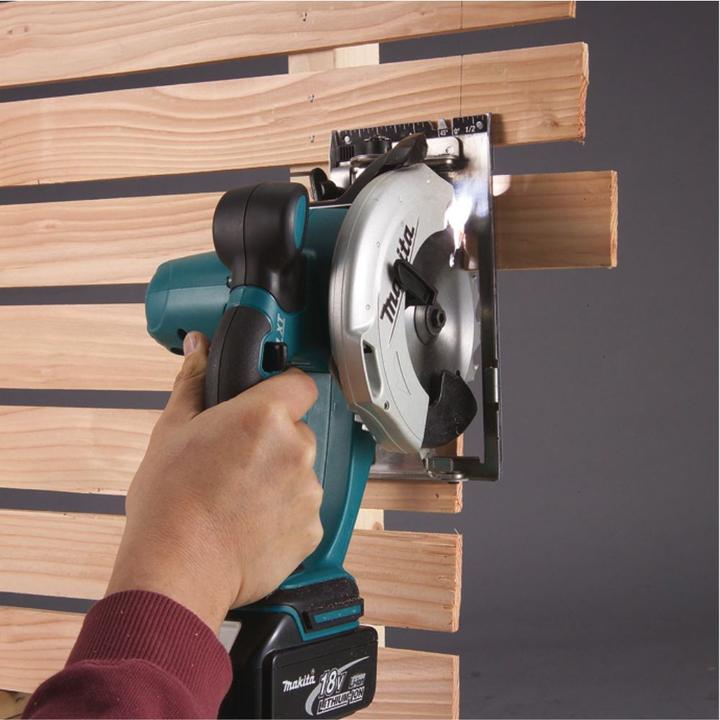 Produktbild Makita 18 V Akku-Handkreissäge DSS501RTJ 2x Akku 5.0Ah