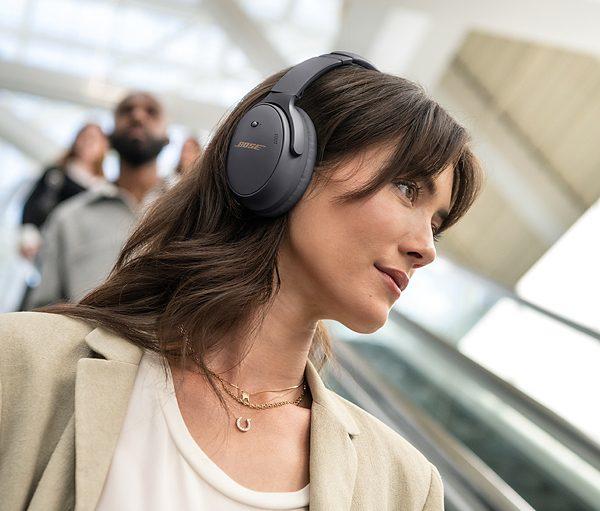 Image du produit Bose QuietComfort 45 Limited Edition (ANC, 24 h, Filaire, Sans fil)