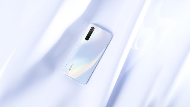 Produktbild realme X3 SuperZoom (256 GB, Arctic White, 6.57", Dual SIM, 64 Mpx, 4G)
