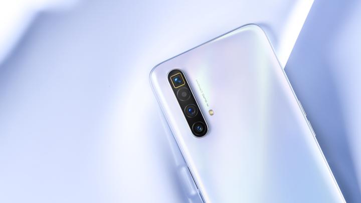 Produktbild realme X3 SuperZoom (256 GB, Arctic White, 6.57", Dual SIM, 64 Mpx, 4G)